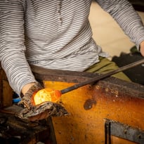 Découvrez la magie du verre soufflé