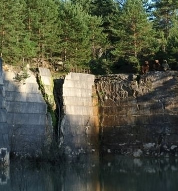 Découvrez l'histoire de la carrière de pierre de taille du Normandoux