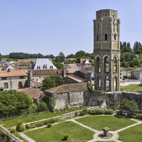 Visite libre de l'abbaye de Charroux