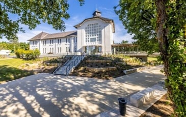 Immersion à la source de la marque La Roche-Posay, Le Centre Thermal, centre de réadaptation de la peau