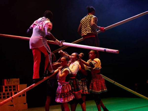 Yongoyély Circus Baobab