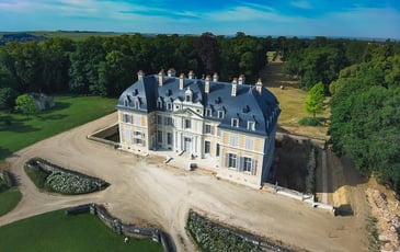 Visite guidée de l'extérieur du château du Purnon