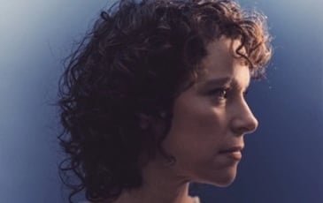 Emily Loizeau (piano solo)