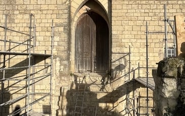 Visite guidée d'une forteresse médiévale