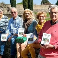 Vente des livres "L'Esprit des loisirs sous l'Antiquité : les thermes" et "Saintes, la Belle Histoire"