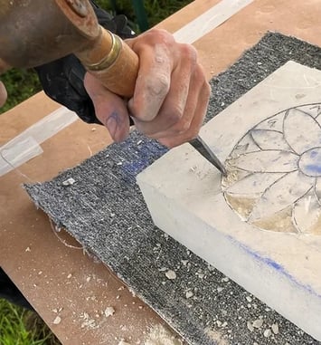 Atelier sculpture à la chapelle Saint-Jean-Baptiste de Pindray