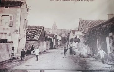 Patrimoine et photographie : flânerie dans le bourg de Saulgé